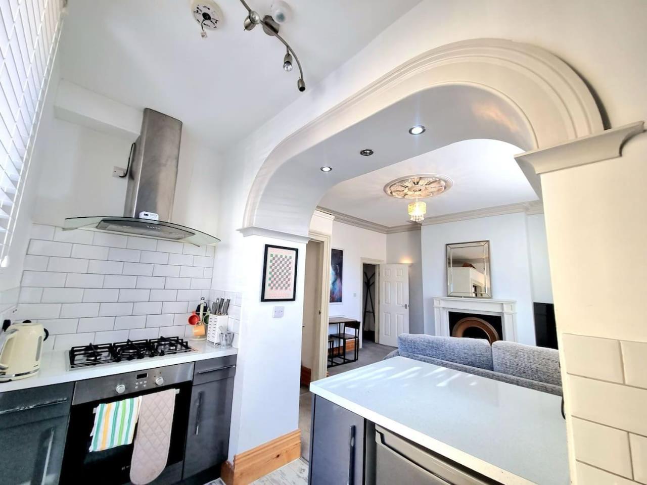 Entire Apartment By City Centre & Harbourside Μπρίστολ Εξωτερικό φωτογραφία